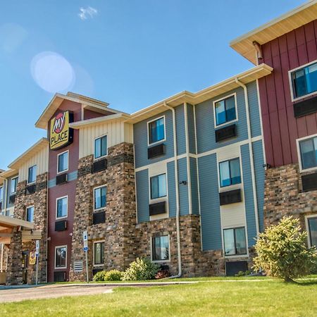 My Place Hotel-Jamestown, Nd Buitenkant foto