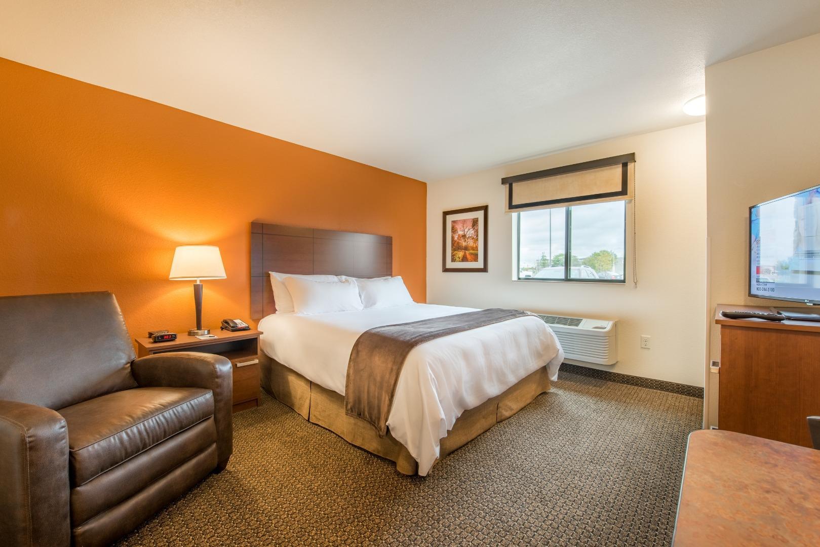 My Place Hotel-Jamestown, Nd Buitenkant foto
