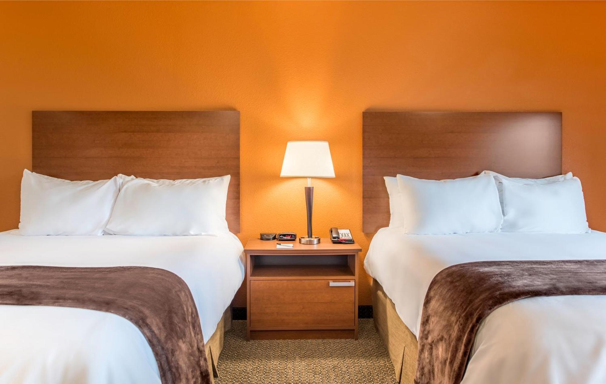My Place Hotel-Jamestown, Nd Buitenkant foto