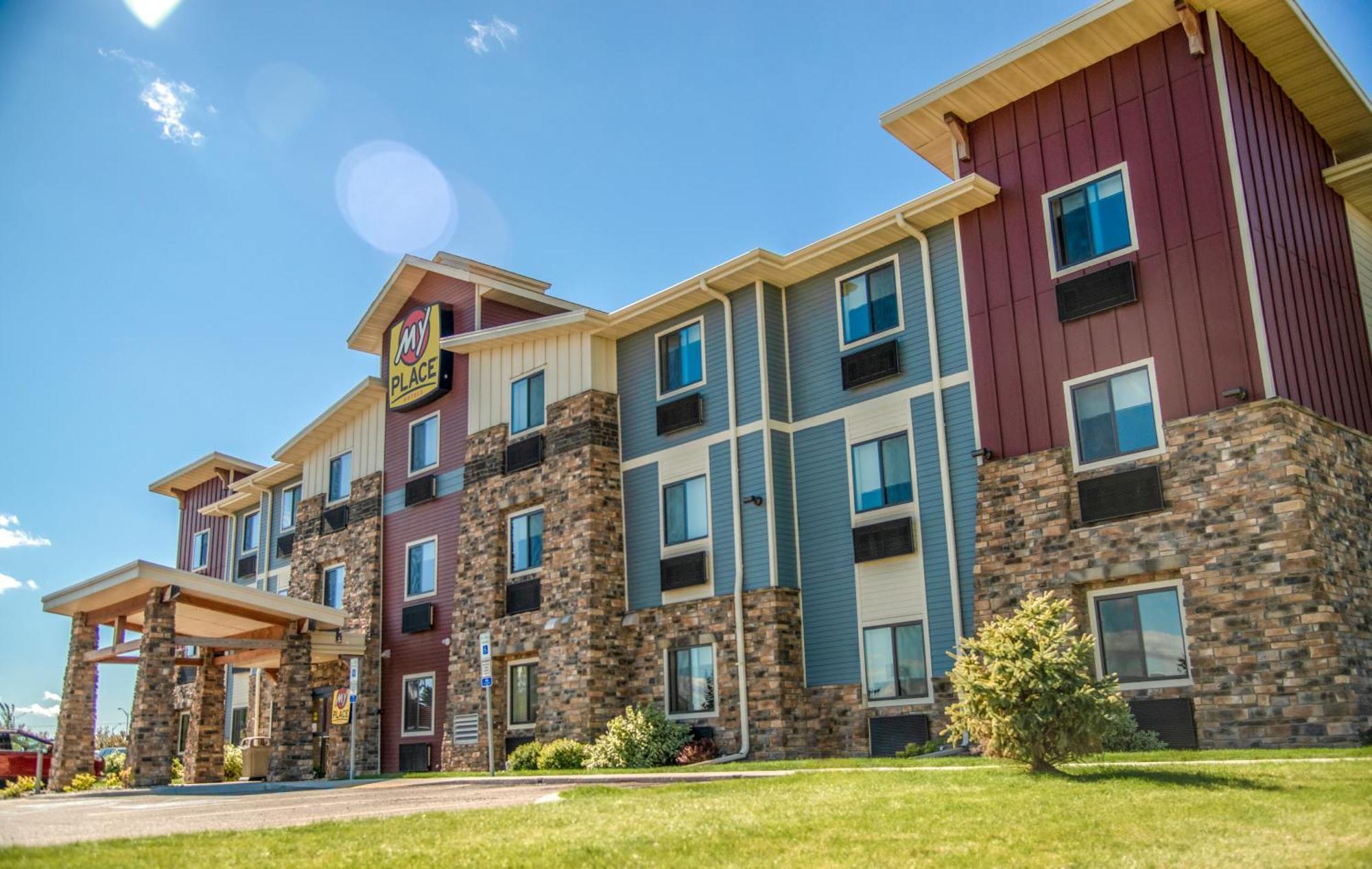 My Place Hotel-Jamestown, Nd Buitenkant foto